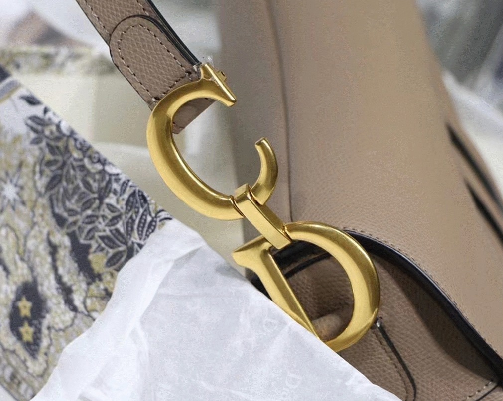 D10r Saddle Bag Fake in Warm Taupe Grained Calfskin