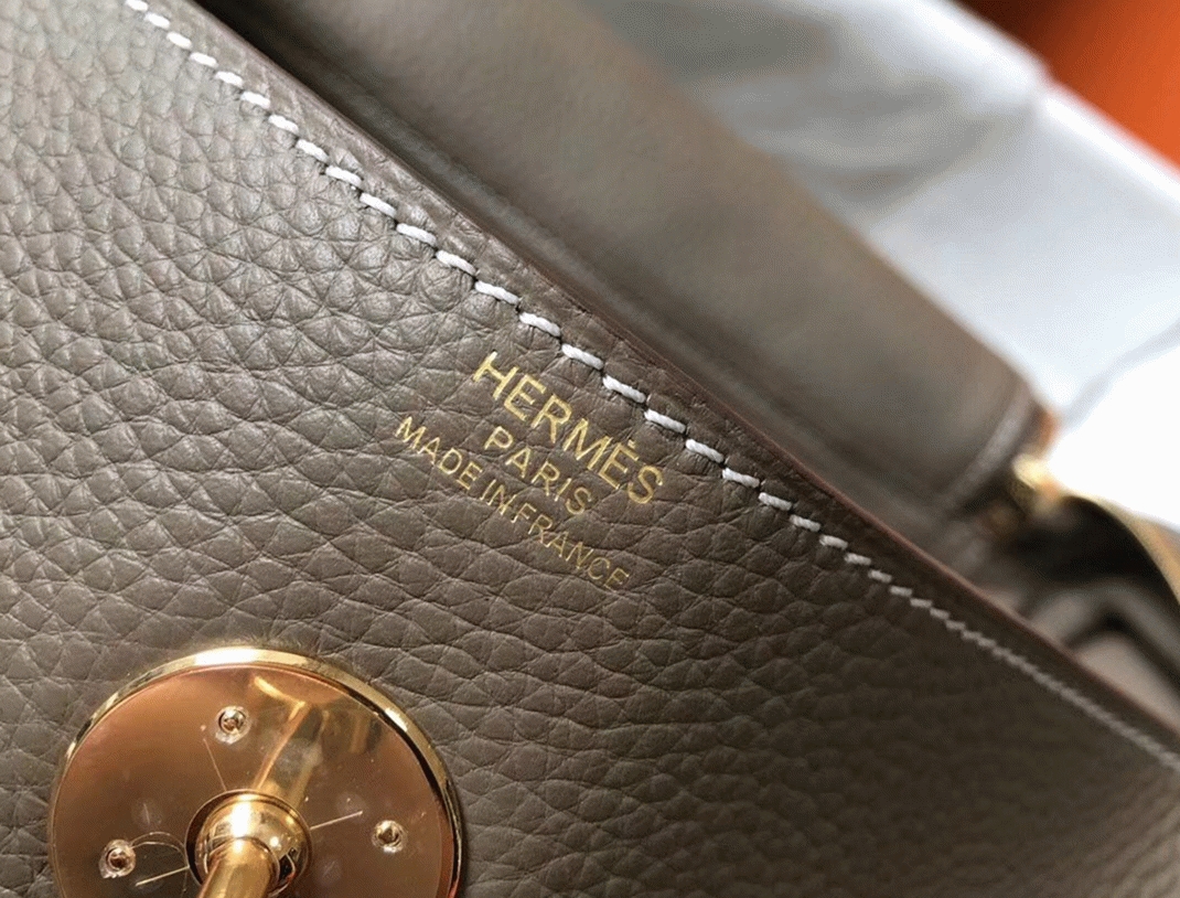 Replica H**me5 Lindy 30cm bag in taupe color