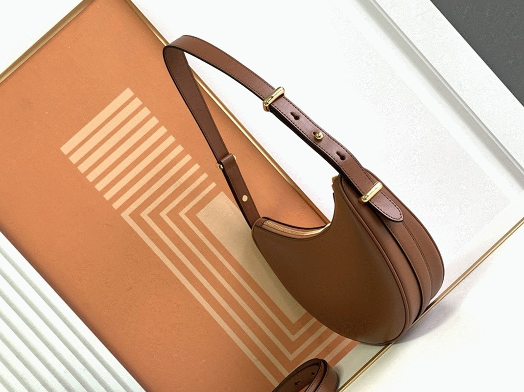 Brown Pra*a Arque Shoulder Bag Replica