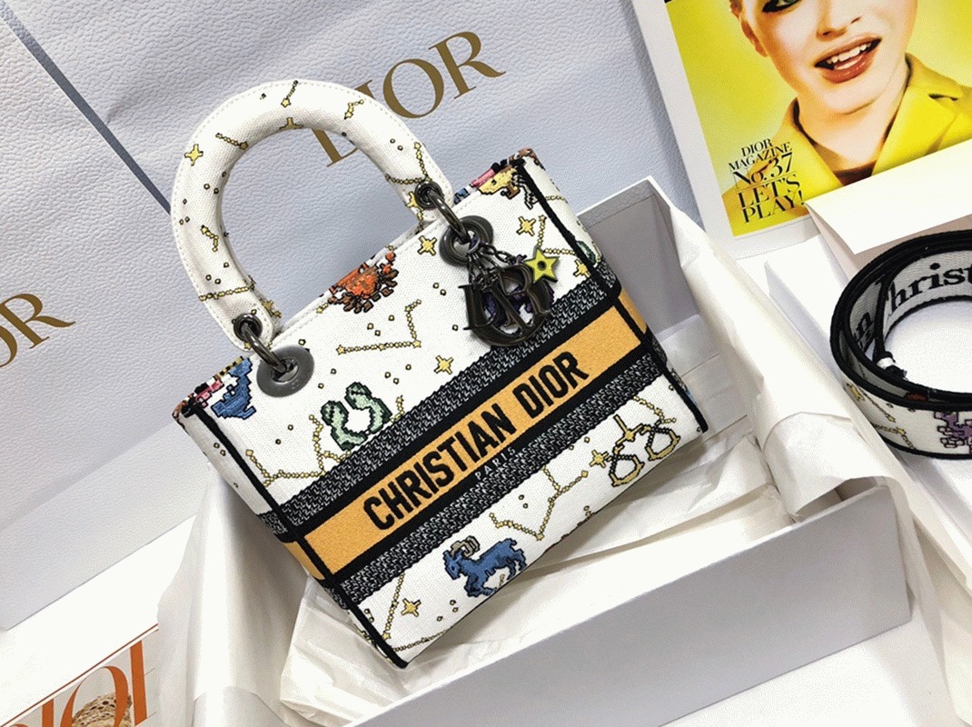 D10r Lady D-Lite Medium Bag Fake in White Pixel Zodiac Embroidery