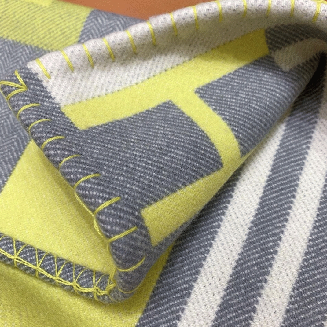 Top replica H**me5 Ithaque blanket in tilleul wool and cashmere