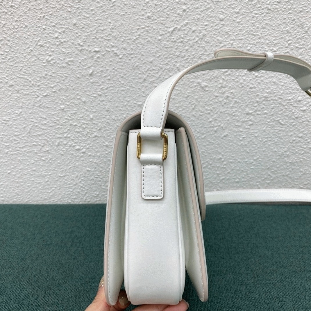 Top Quality Replica Ce1i*e Triomphe Medium Bag In White