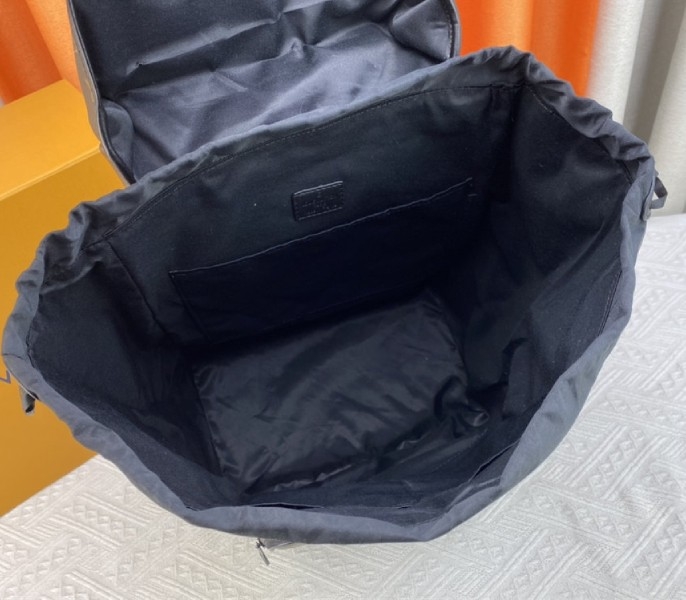 L0vis Vvtt0n Monogram Eclipse Montsouris Backpack