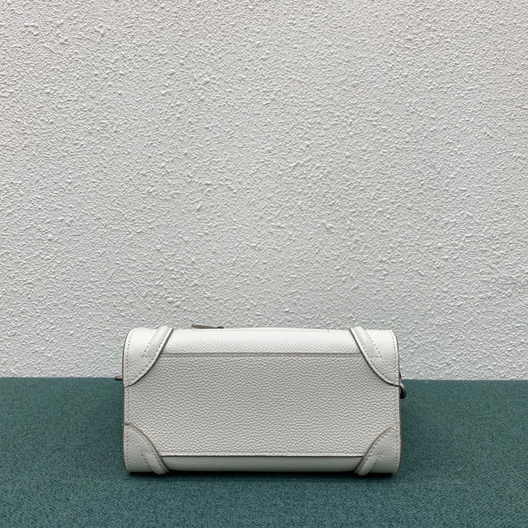 ce1i*e nano lU*gage tote bag replica in white