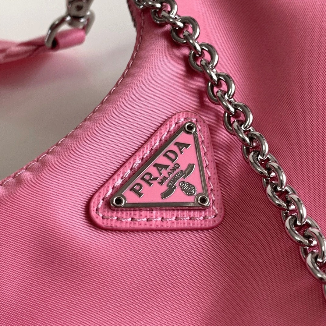 Pra*a Re-Edition Shoulder Bag Knockoff in Pink