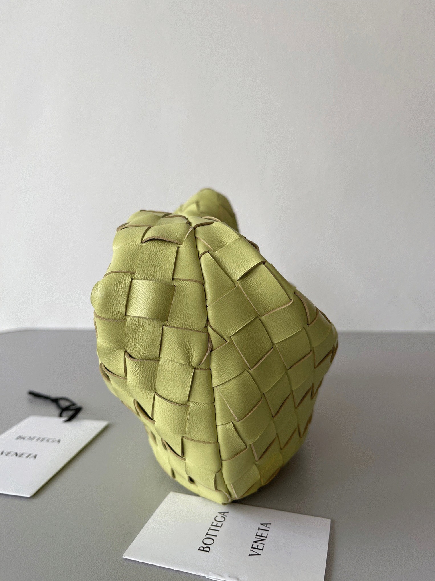 Fake B0tt*ga Ven*ta BV Jodie Mini Bag Kiwi