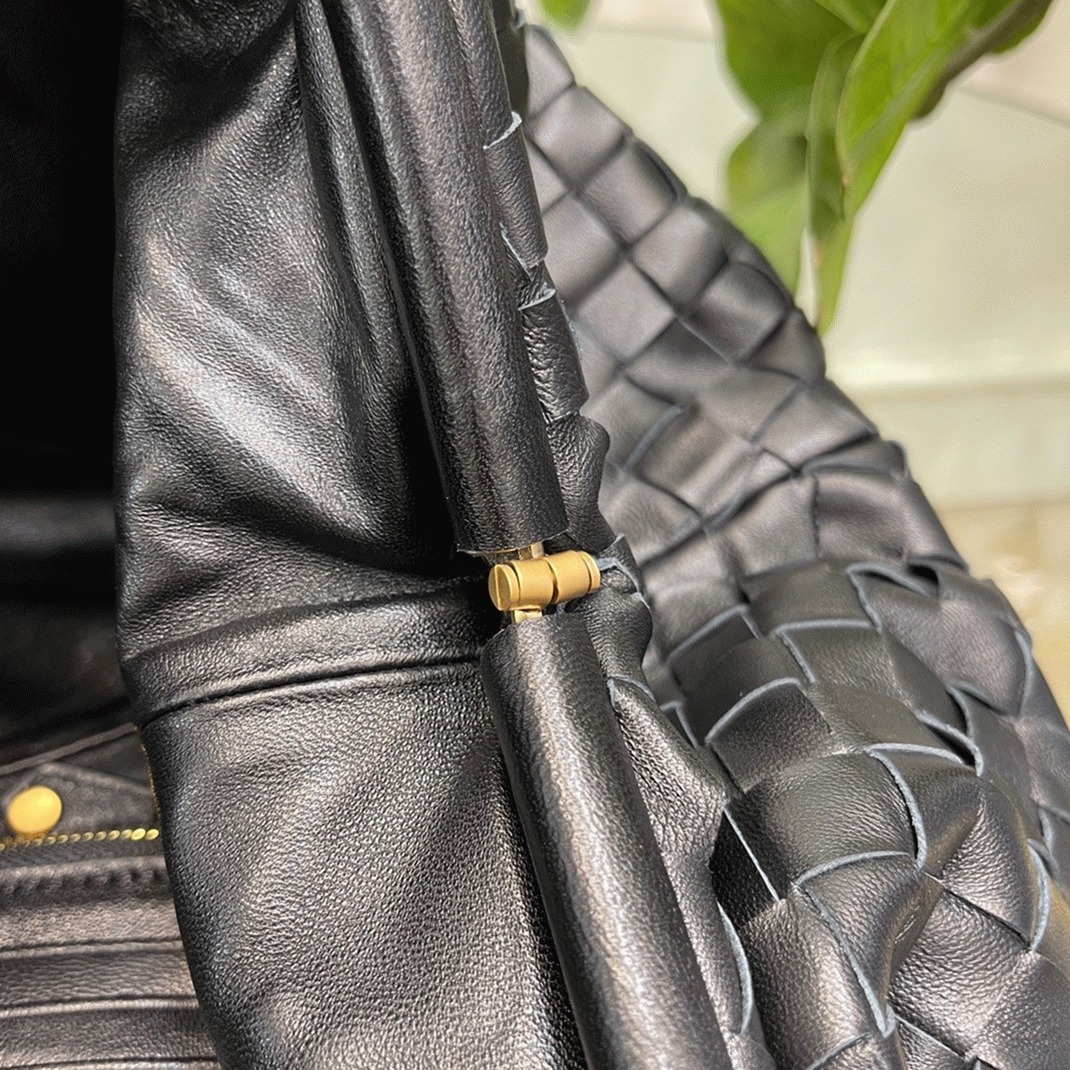 Replica B0tt*ga Ven*ta Large Pouch Clutch Bag Black