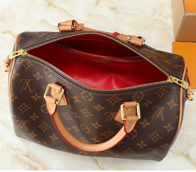 L0vis Vvtt0n Monogram Canvas Soft Speedy 30 Crafty Handbag In Red