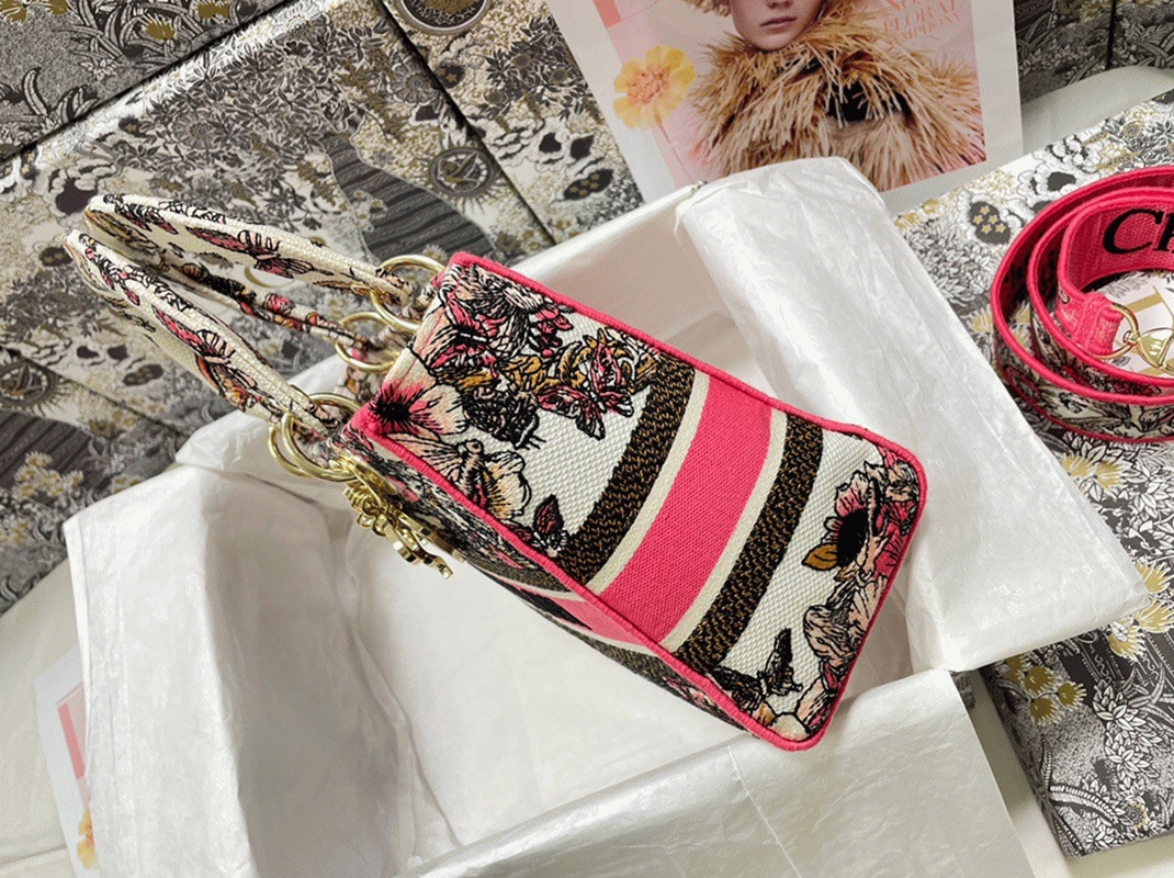 D10r Lady D-Lite Medium Bag Fake in Multicolor Butterfly Embroidery