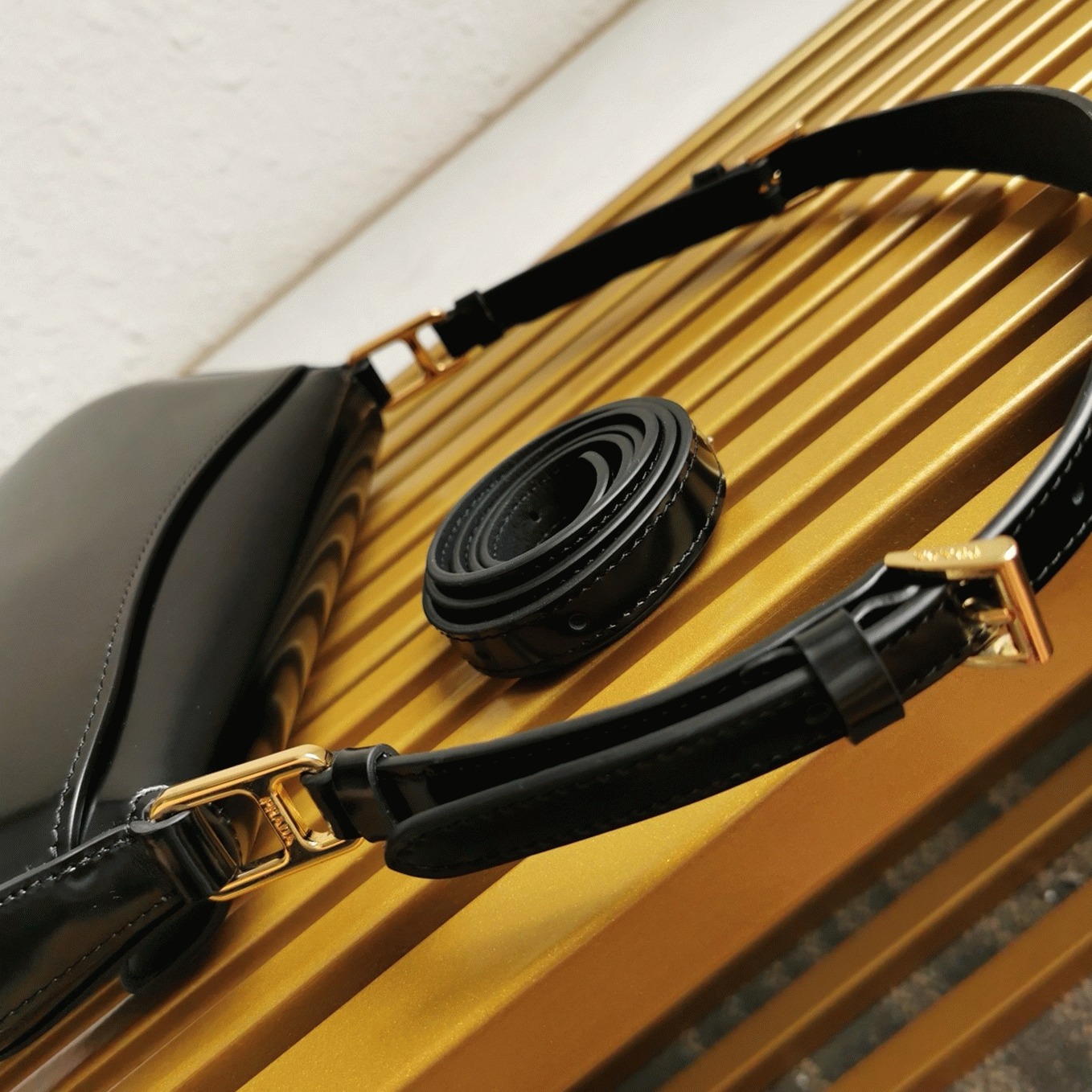 Pra*a Shoulder Bag Fake in Black