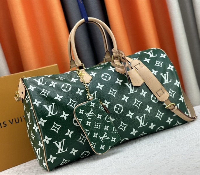 L0vis Vvtt0n Speedy P9 Bandouliere 50 Bag In Green