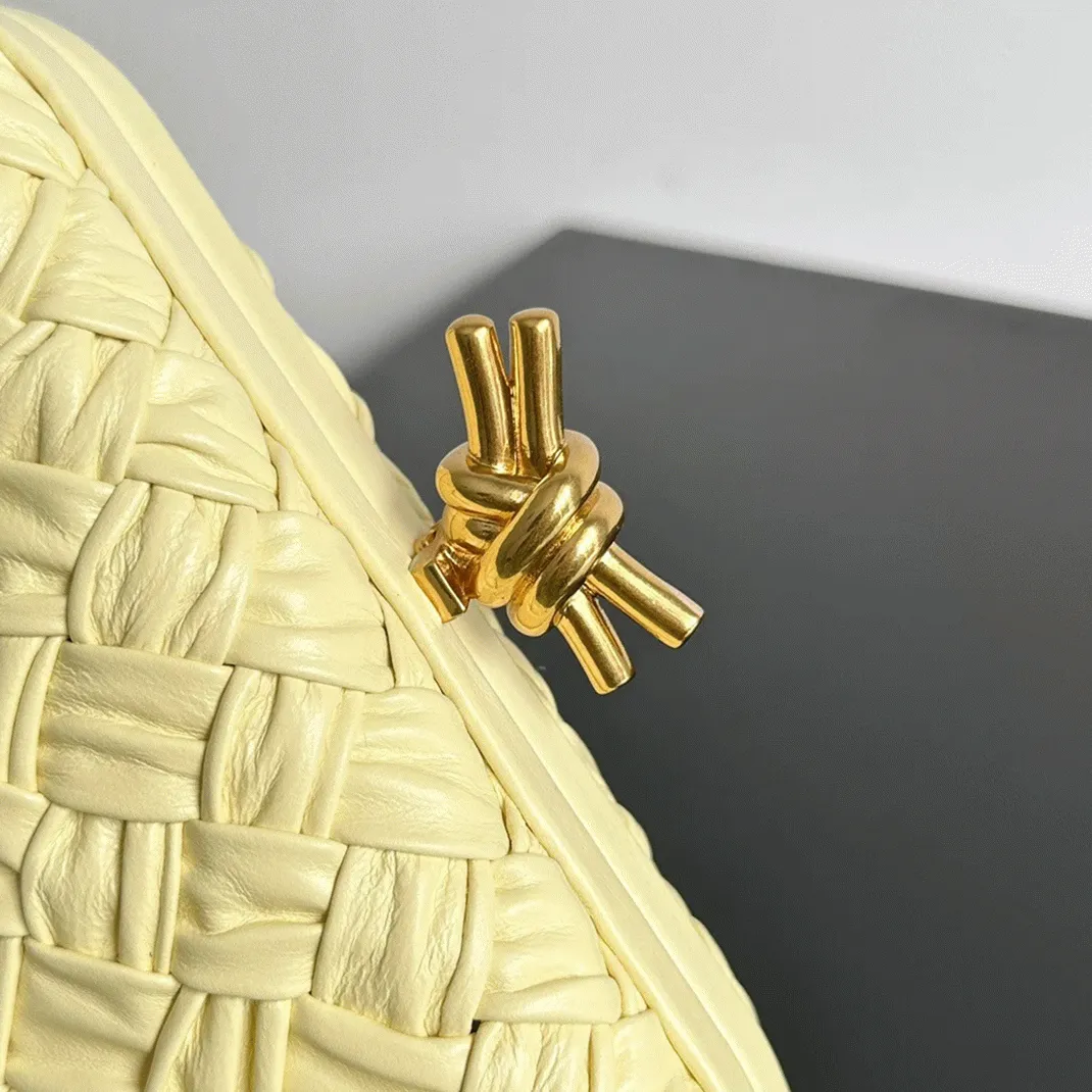 Fake B0tt*ga Ven*ta Knot Minaudiere Clutch Ice Cream Foulard