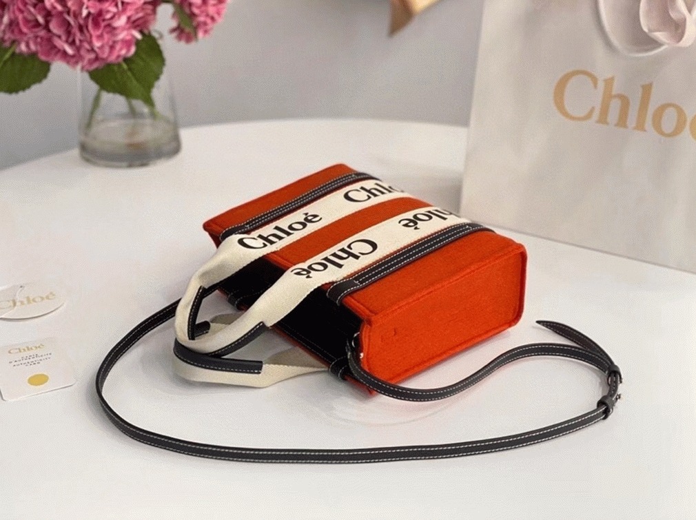 top quality replica Ch10e small woody tote bag in orange felt