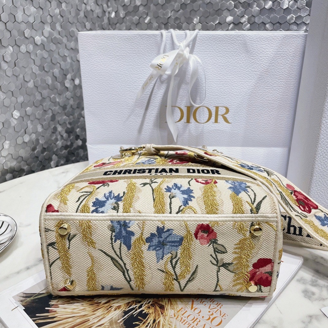 D10r Lady D-Lite Medium Bag Replica in Hibiscus Metallic Thread Embroidery