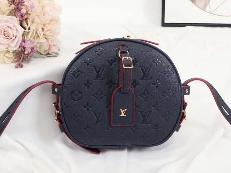 L0vis Vvtt0n Monogram Empreinte Boite Chapeau Souple MM Bag In Navy Blue