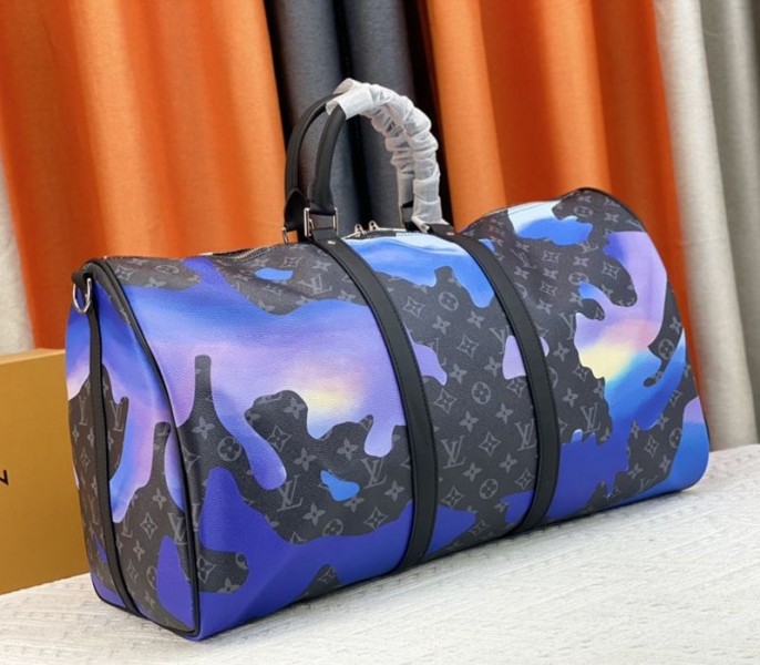 L0vis Vvtt0n Monogram Eclipse Keepall 55 Bandouliere Travel Bag In Blue Sunrise