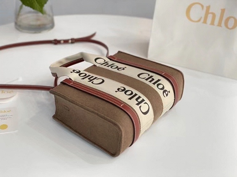 top quality fake previous previous Ch10e small woody tote bag in brown felt