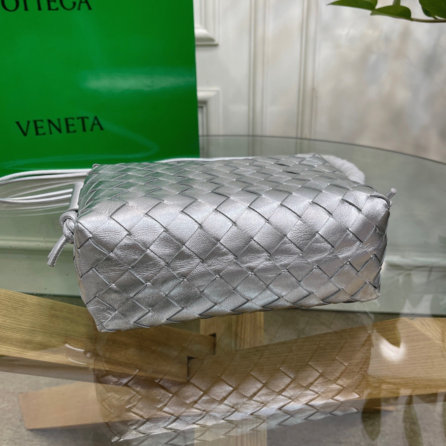 Replica B0tt*ga Ven*ta Loop Small Bag Silver