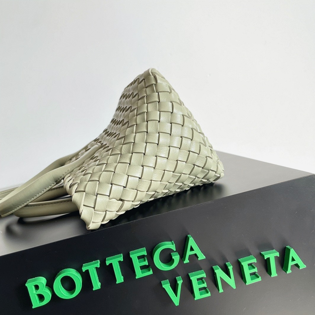 Top Quality Knockoff B0tt*ga Ven*ta Cabat Mini Bag In Travertine Intrecciato Lambskin