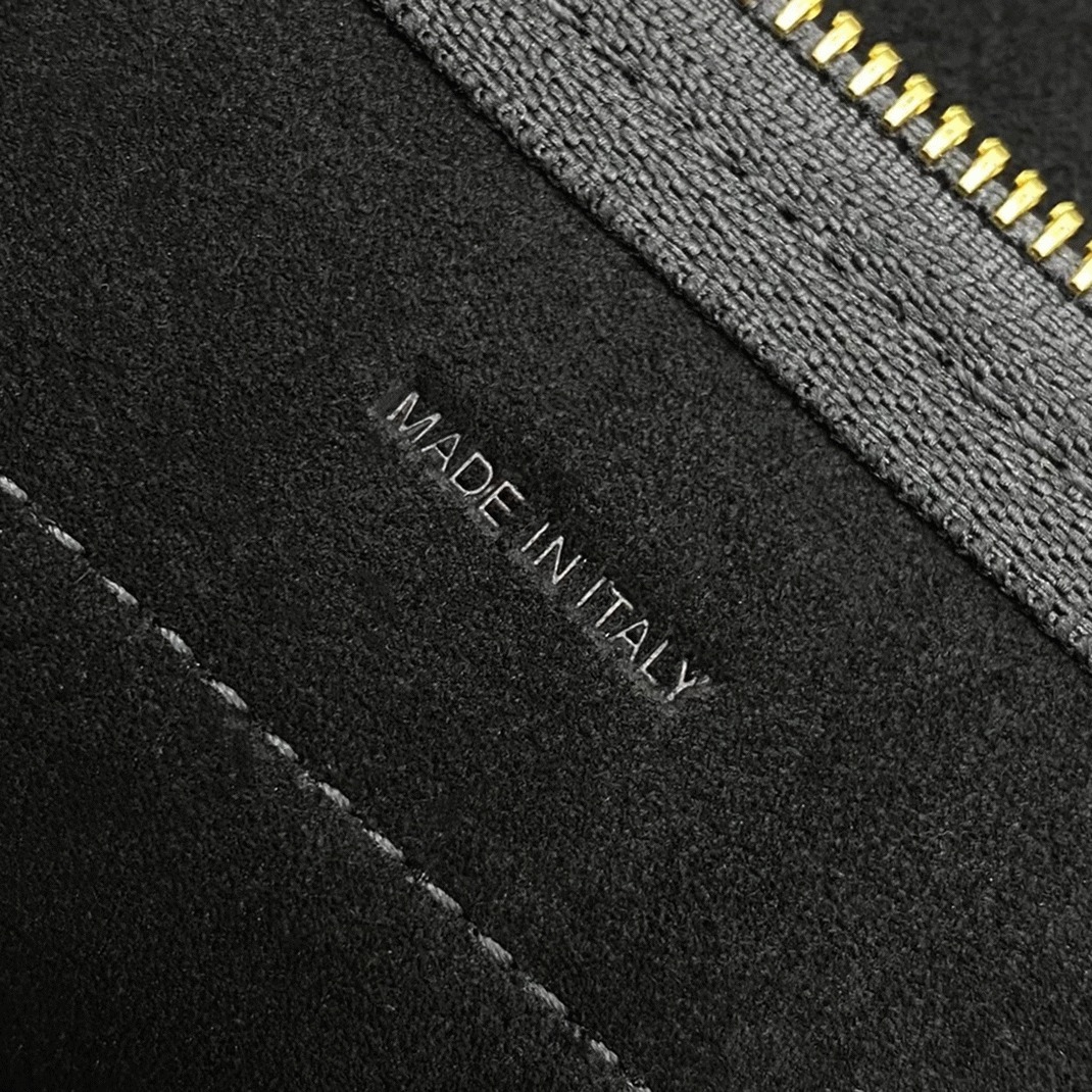 Ce1i*e Belt Nano Bag Replica in Black