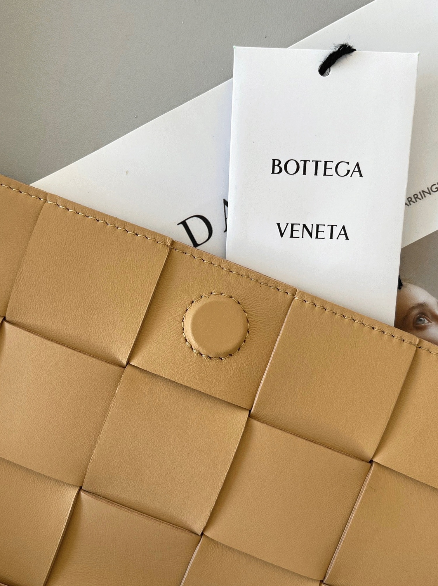Top Quality Knockoff B0tt*ga Ven*ta Cassette Bag In Almond