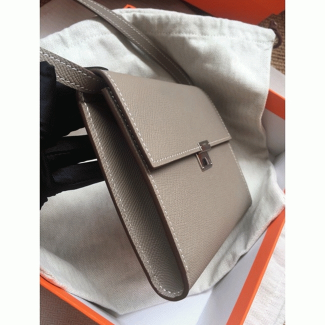 Grey 1:1 replica H**me5 Clic wallet with strap