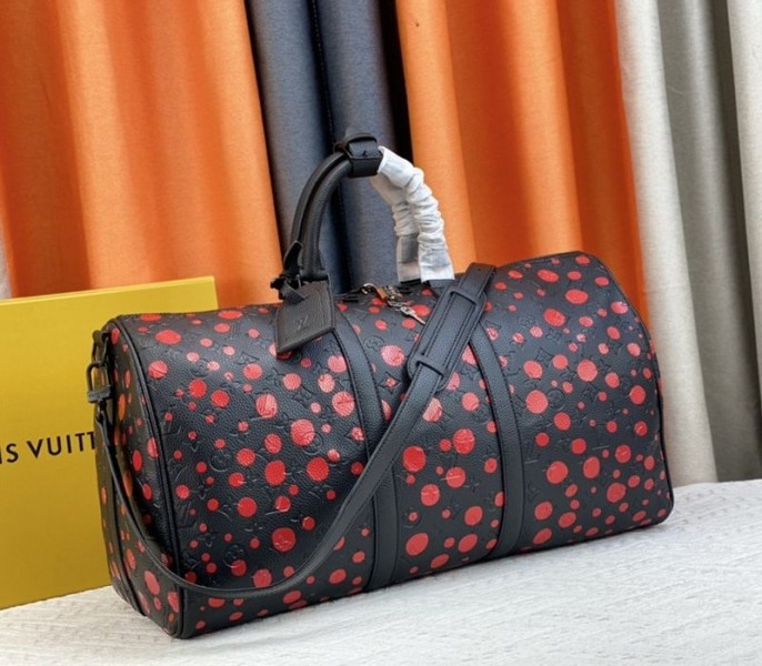L0vis Vvtt0n X YK Bandouliere Keepall 50 Travel Bag In Red Infinity Dots