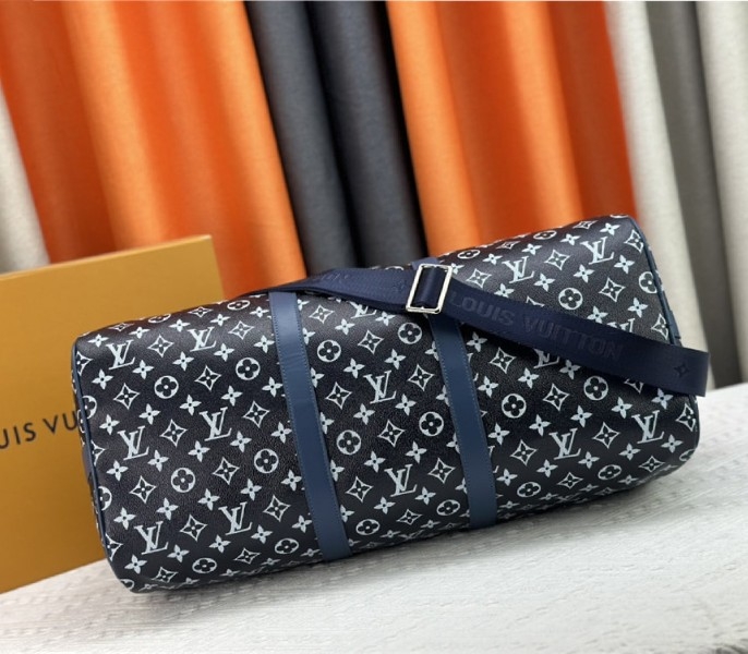 L0vis Vvtt0n Monogram Gradient Canvas Keepall Bandouliere 50 In Navy Blue