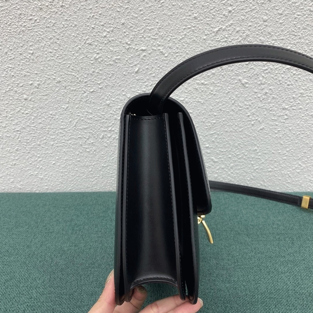 Top Quality Imitation Ce1i*e Classic Box Medium Bag In Black