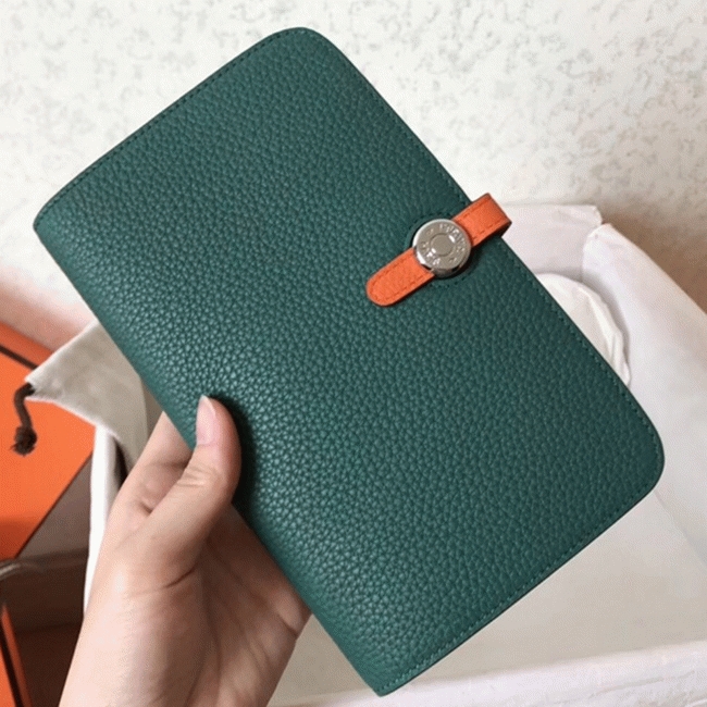 Malachite orange top fake H**me5 Dogon duo wallet