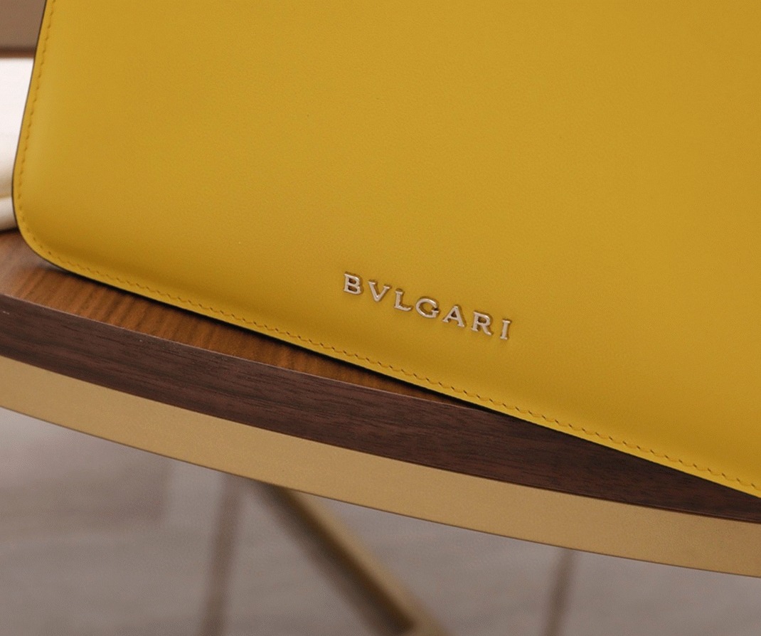 Replica Bv1g*ai Serpenti Forever Medium Shoulder Bag Yellow Calfskin