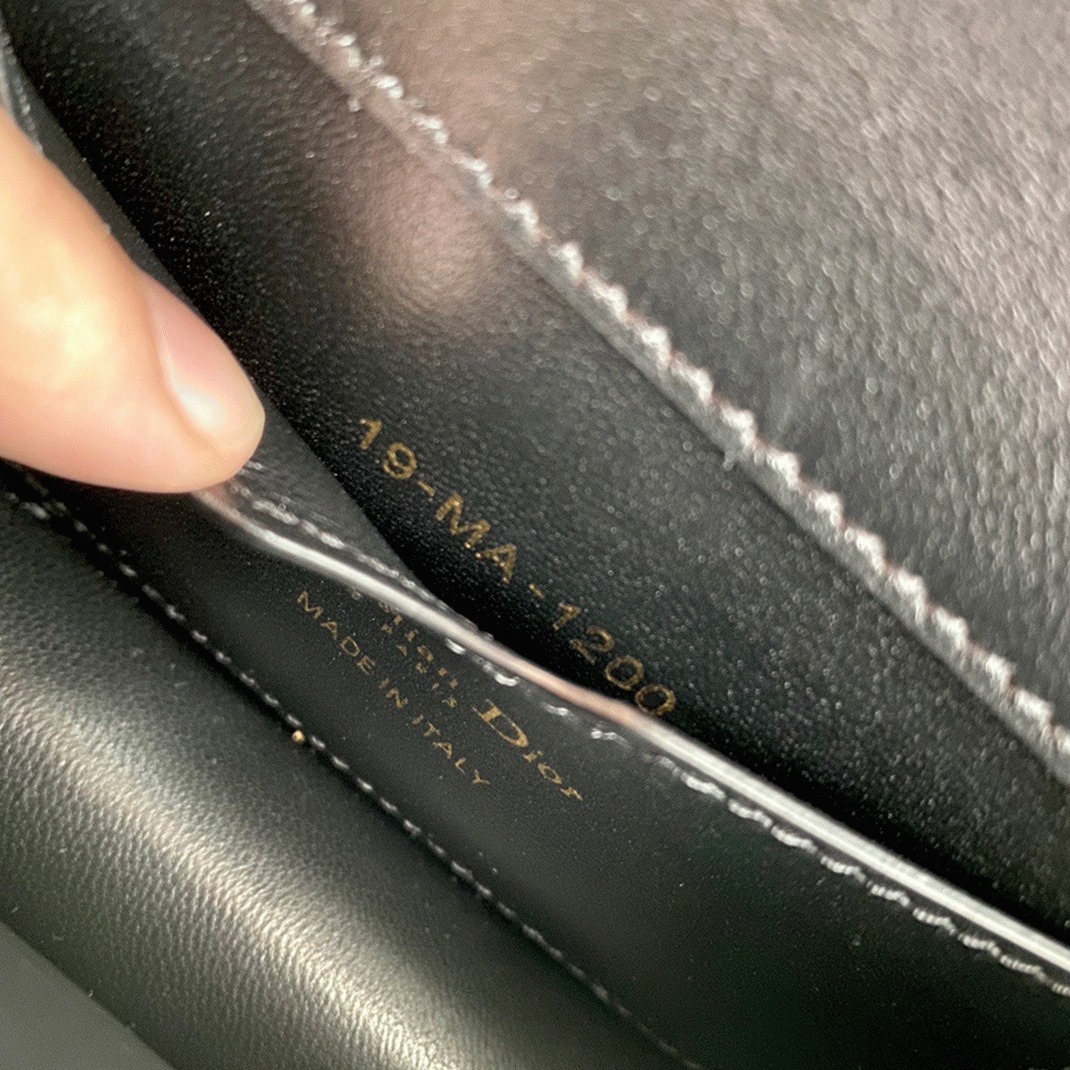 D10r 30 Montaigne Micro Bag Fake in Black Box Calfskin