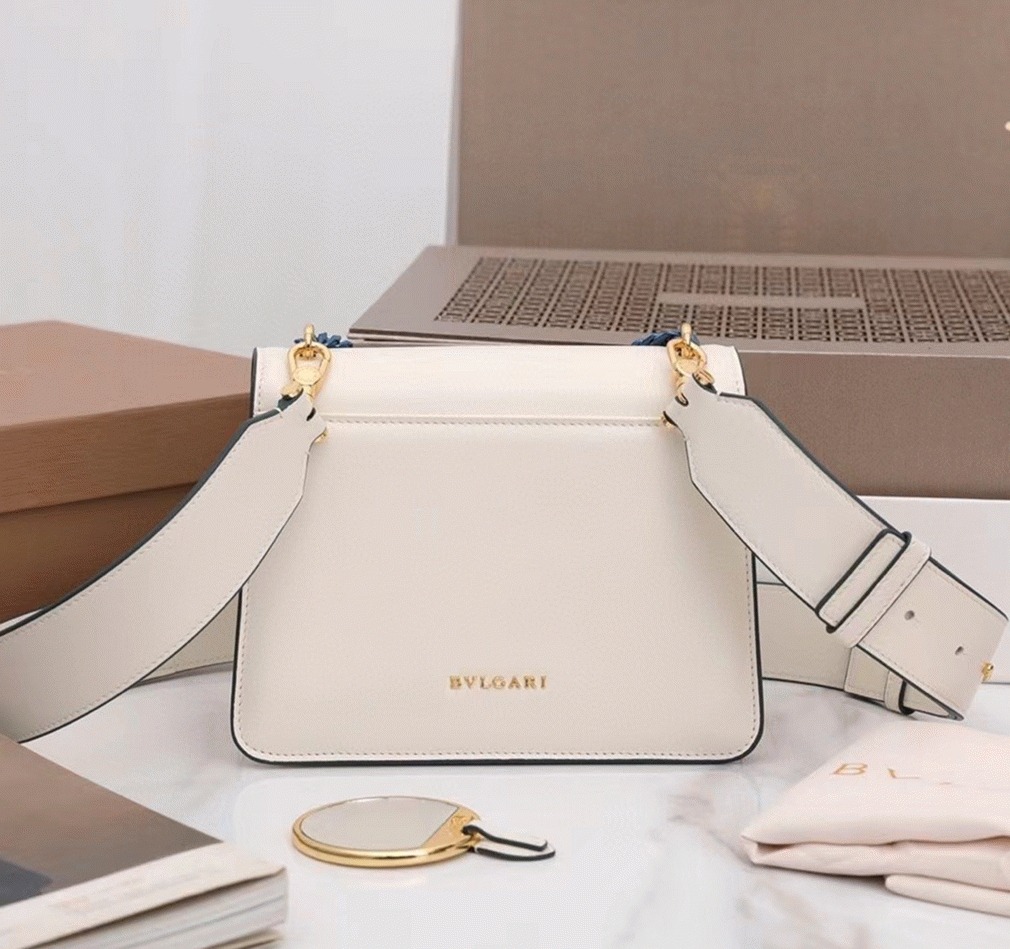 Fake Bv1g*ai Serpenti Forever Small Crossbody Bag with Chain Ivory