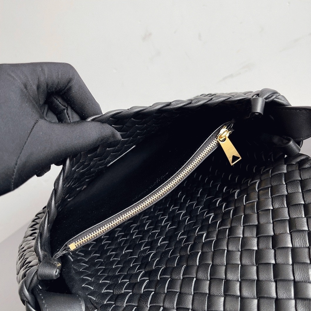 Replica B0tt*ga Ven*ta Cobble Small Bag Black