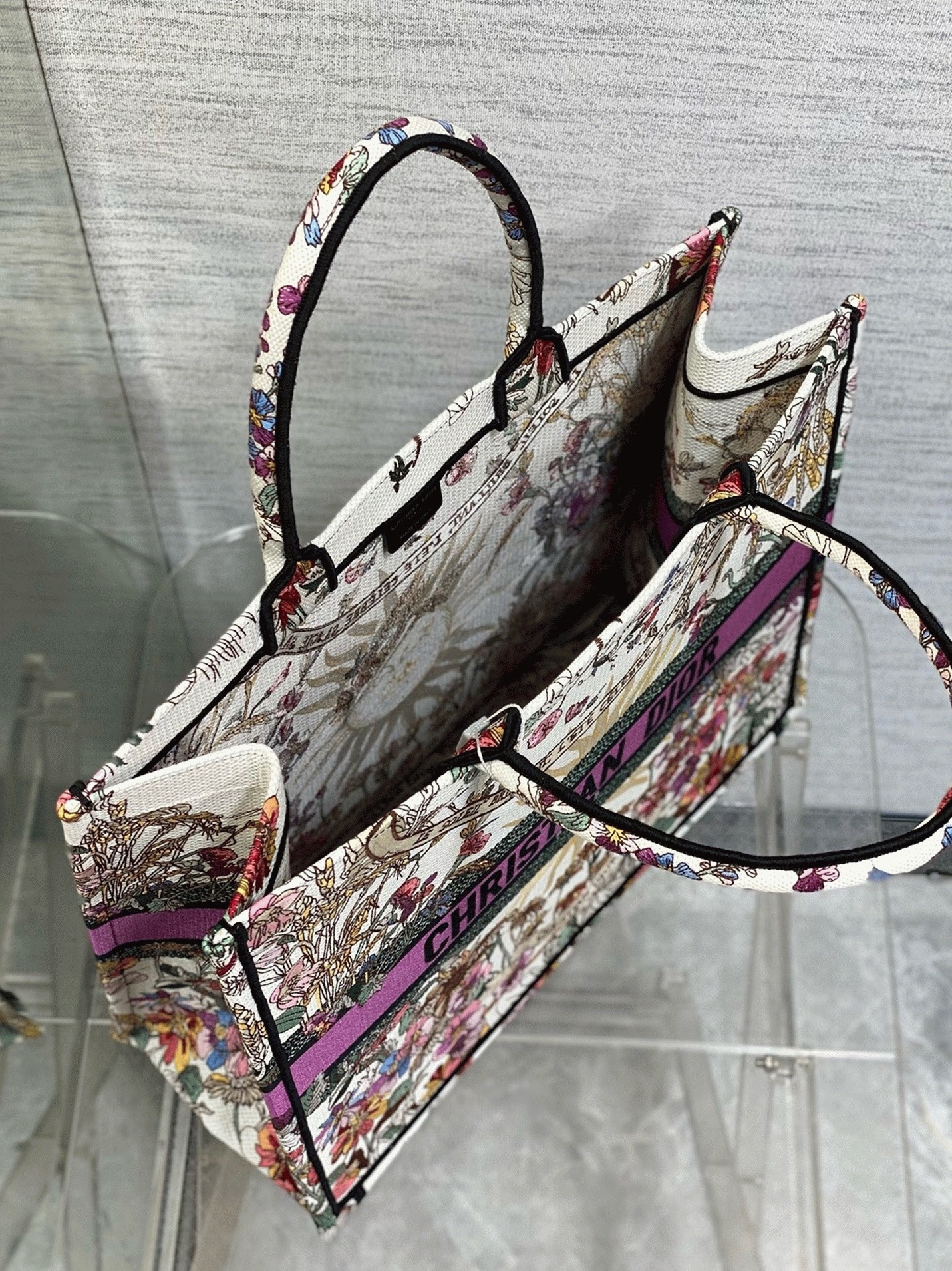 D10r Large Book Tote Bag Replica in D10r 4 Saisons Été Soleil Embroidery