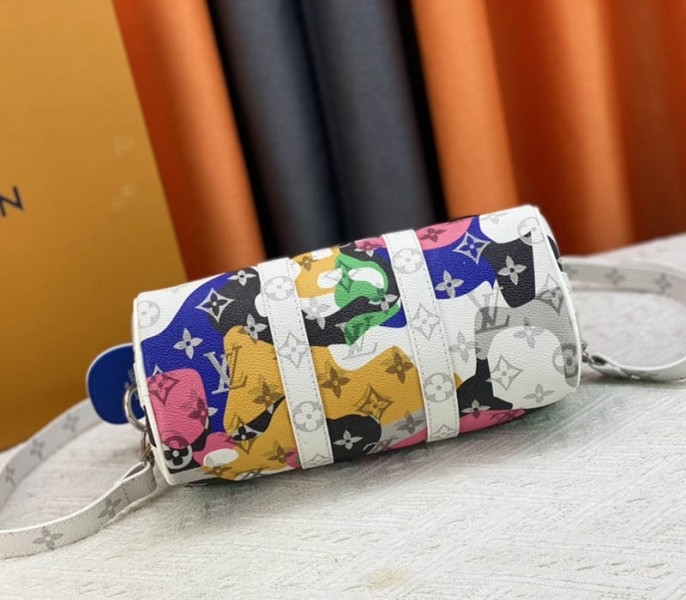 L0vis Vvtt0n J Hope X Keepall Bandouliere 25 Multicolor Travel Bag In Two Eyes Patches