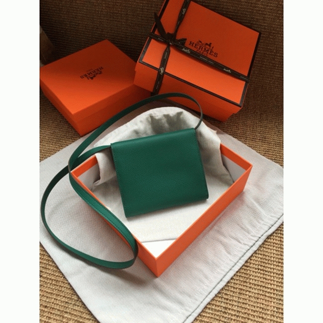 Green fake designer H**me5 Clic wallet with strap