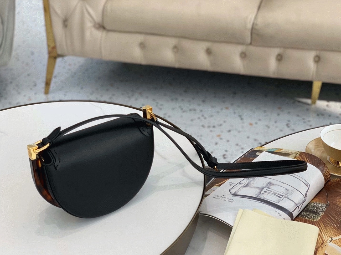 Top Quality Replica F**di Moonlight Saddle Bag In Black Calfskin