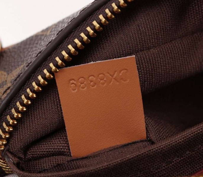 L0vis Vvtt0n Monogram Canvas Mini Soft Trunk Bag
