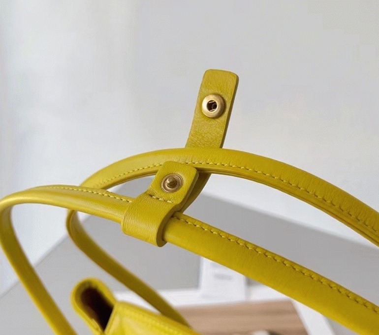 Top Quality Fake B0tt*ga Ven*ta Arco Small Bag In Yellow Intrecciato Leather