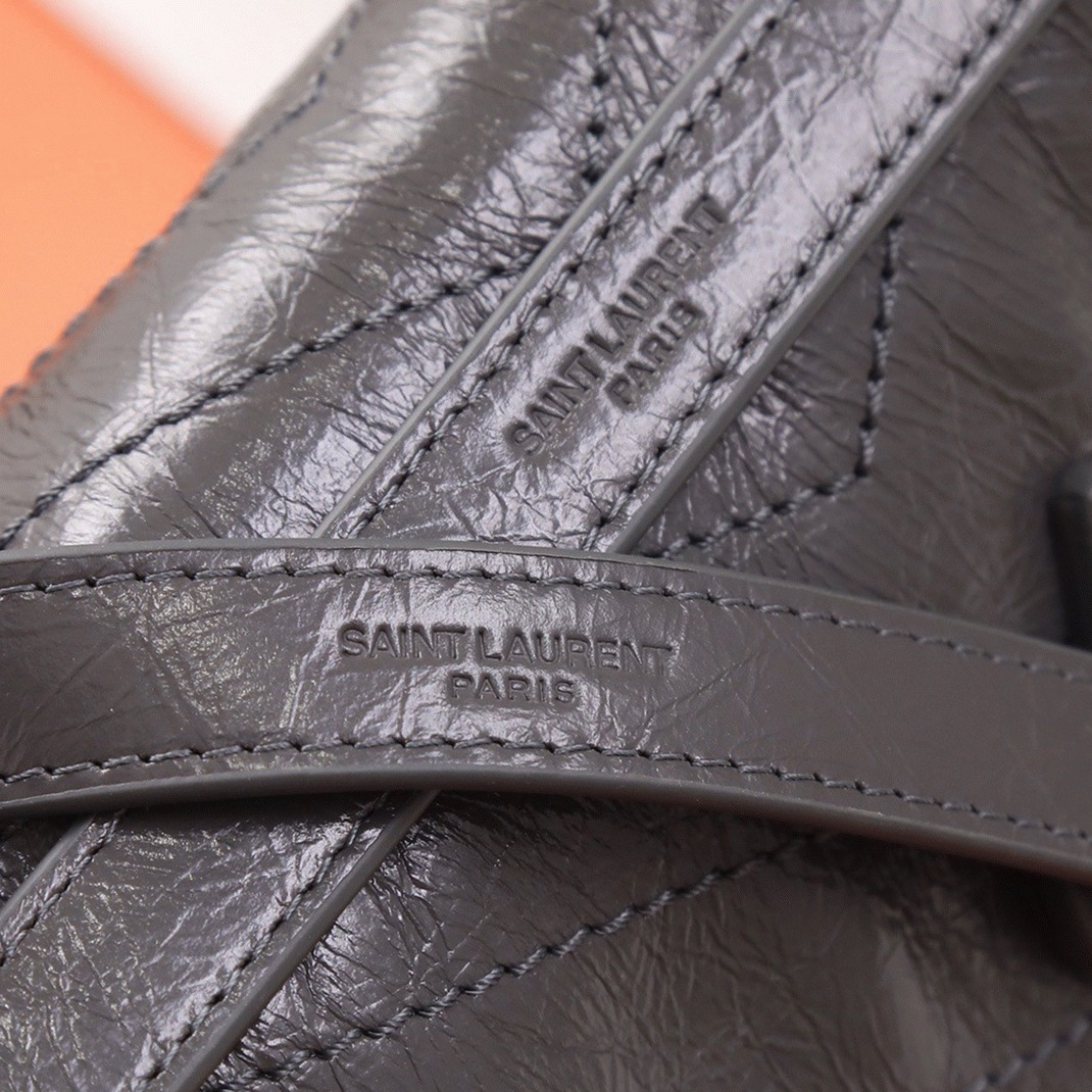 Replica Sa1nt Lau*nt Niki Medium Chain Bag Dark Grey