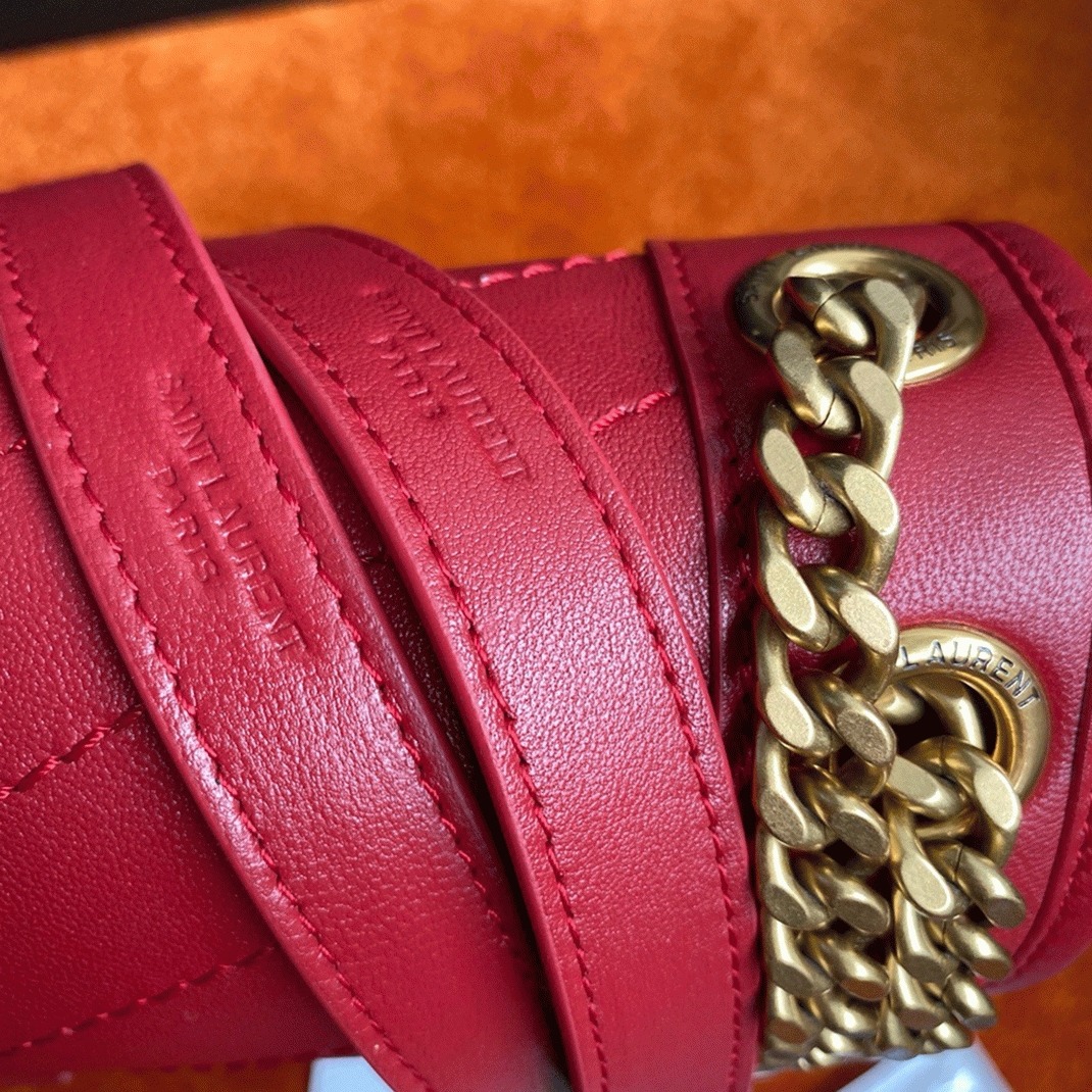 Replica Sa1nt Lau*nt Niki Medium Chain Bag Red