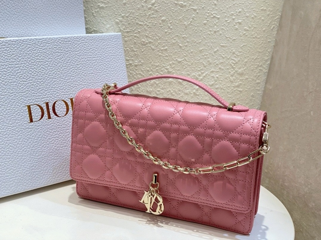 D10r Miss D10r Top Handle Bag Replica in Melocoton Pink Cannage Lambskin