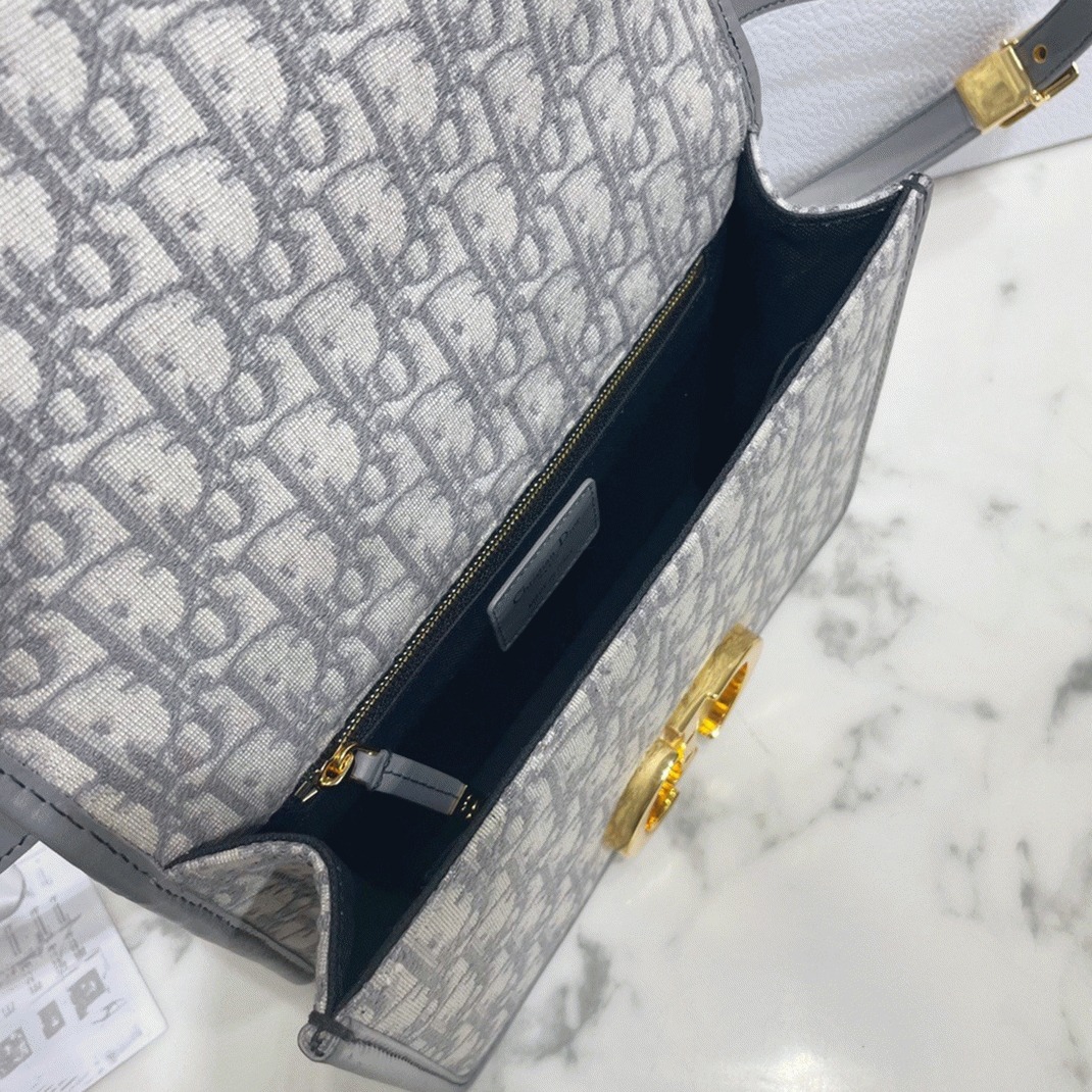 D10r 30 Montaigne Medium Bag Fake in Grey D10r Oblique Jacquard
