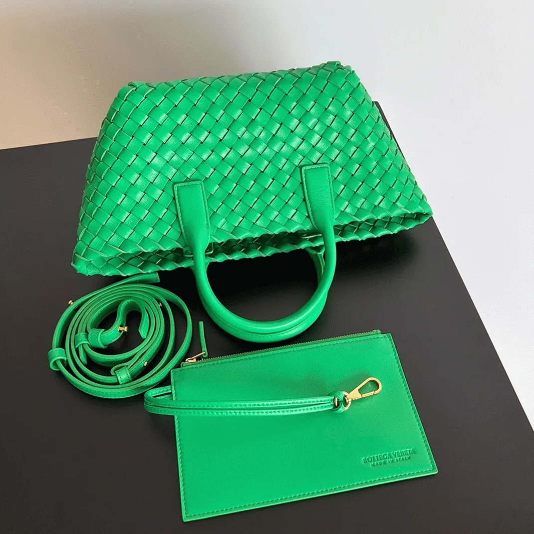 Top Quality Replica B0tt*ga Ven*ta Cabat Mini Bag In Green Intrecciato Lambskin