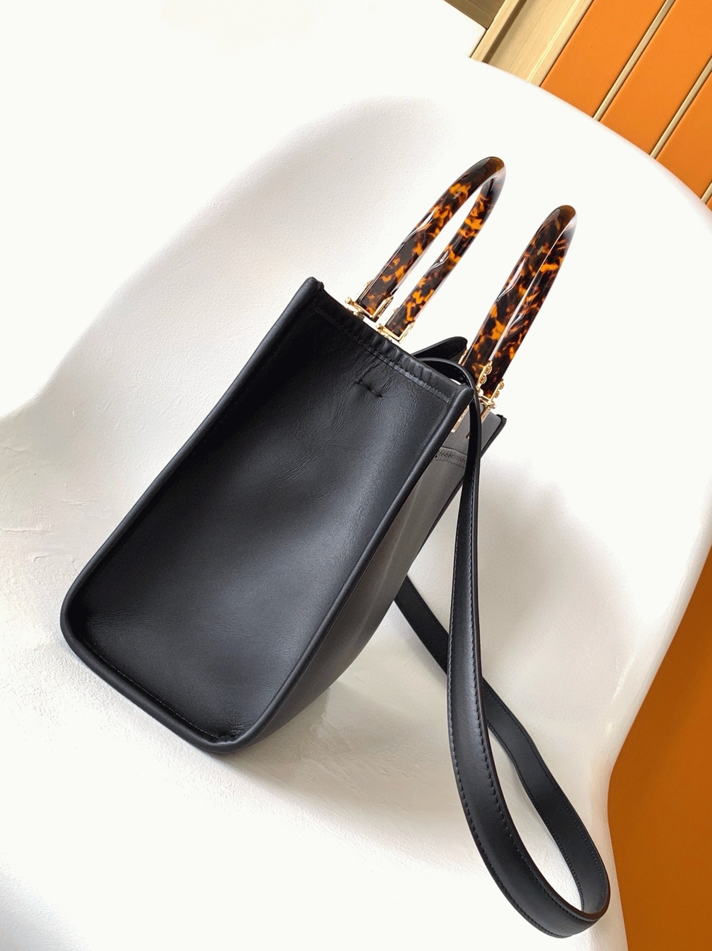 Top Quality Fake F**di Sunshine Medium Tote Bag In Black Calfskin
