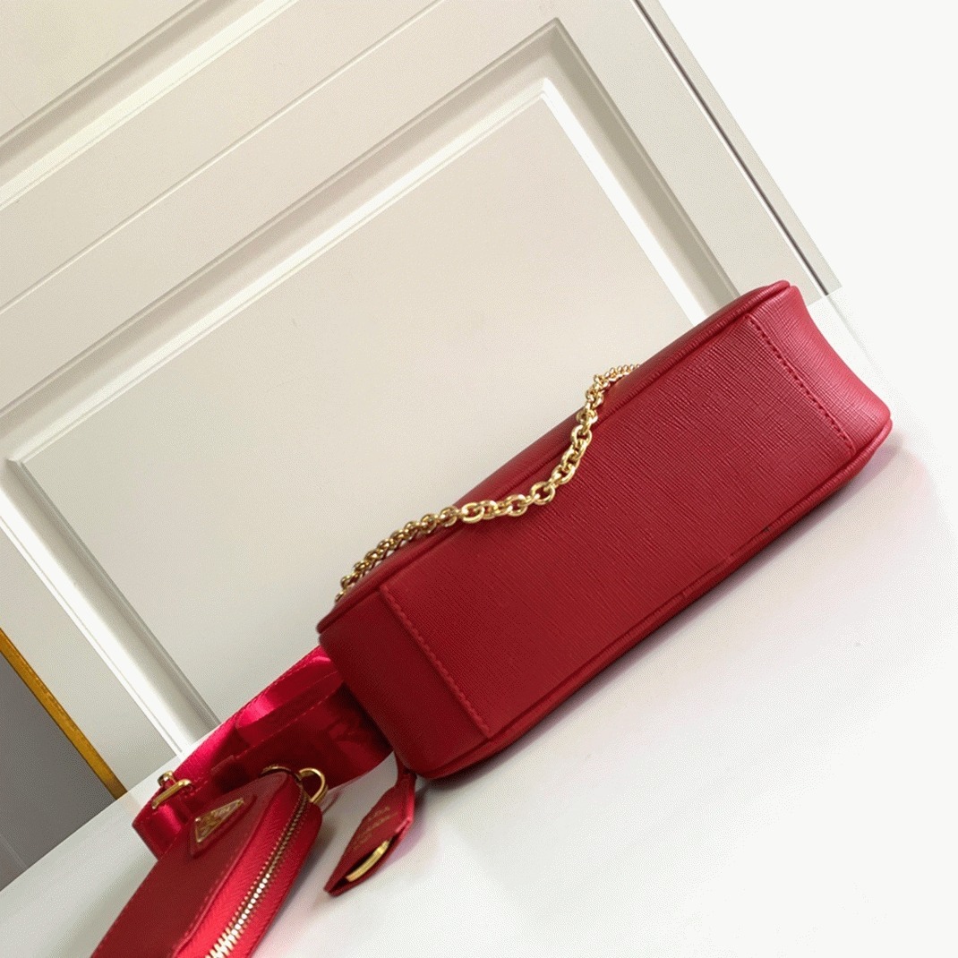Pra*a Re-Edition 2005 Shoulder Bag Replica in Red