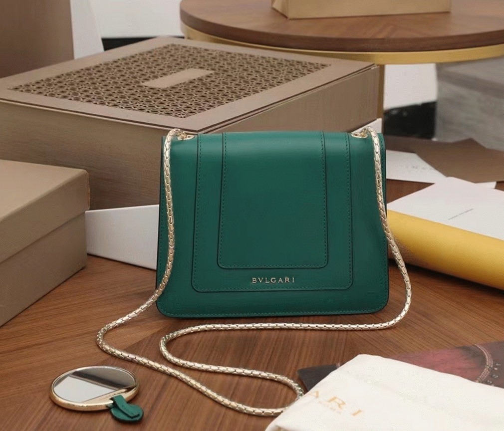 Fake Bv1g*ai Serpenti Forever Small Crossbody Bag Green Leather