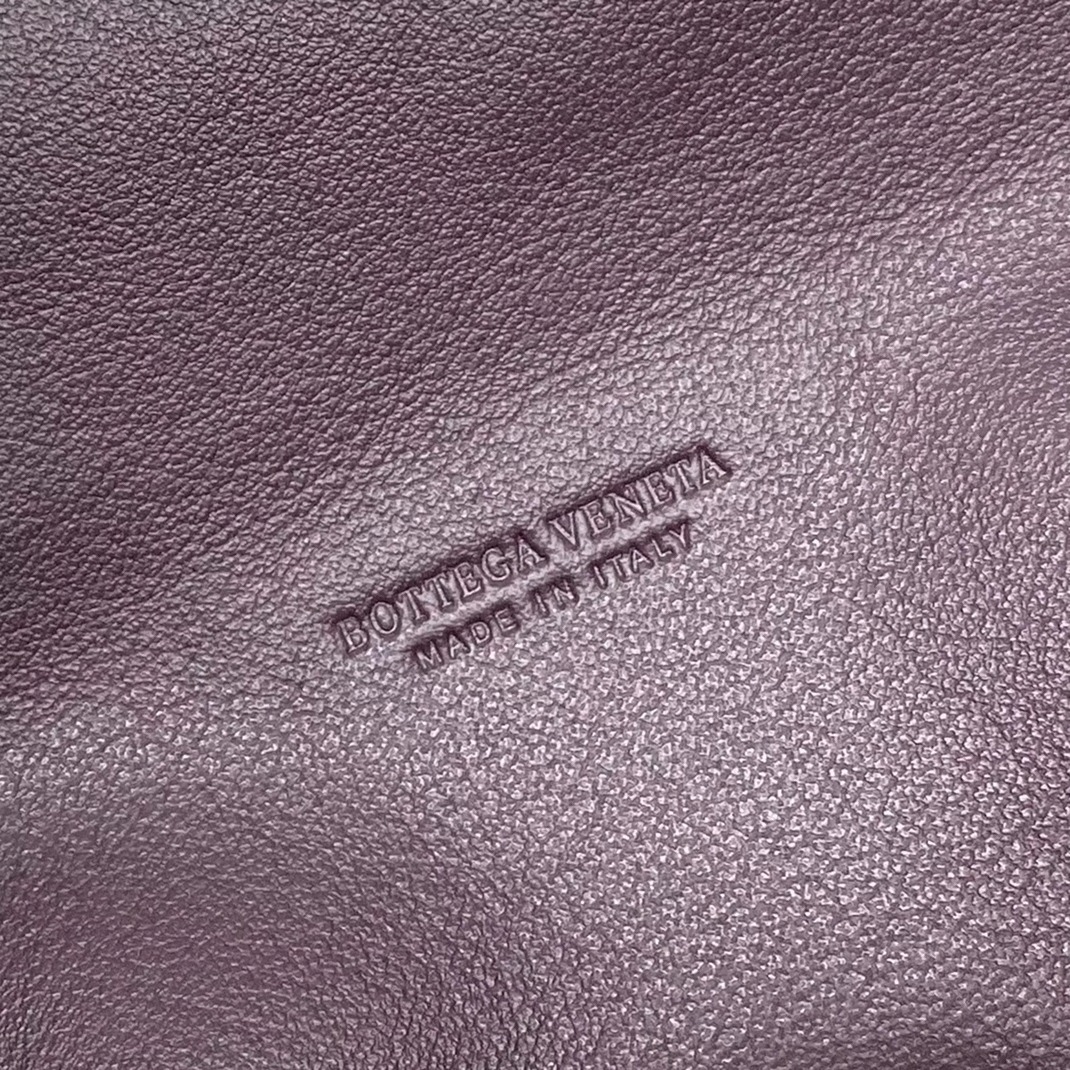 Replica B0tt*ga Ven*ta The Pouch Belt Bag Grape