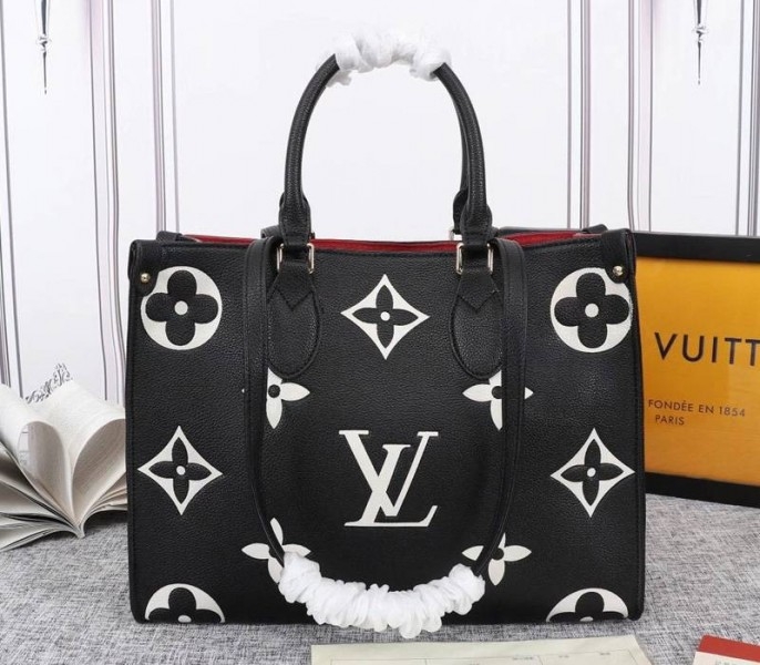 L0vis Vvtt0n Monogram Empreinte OnTheGo MM Tote In Black
